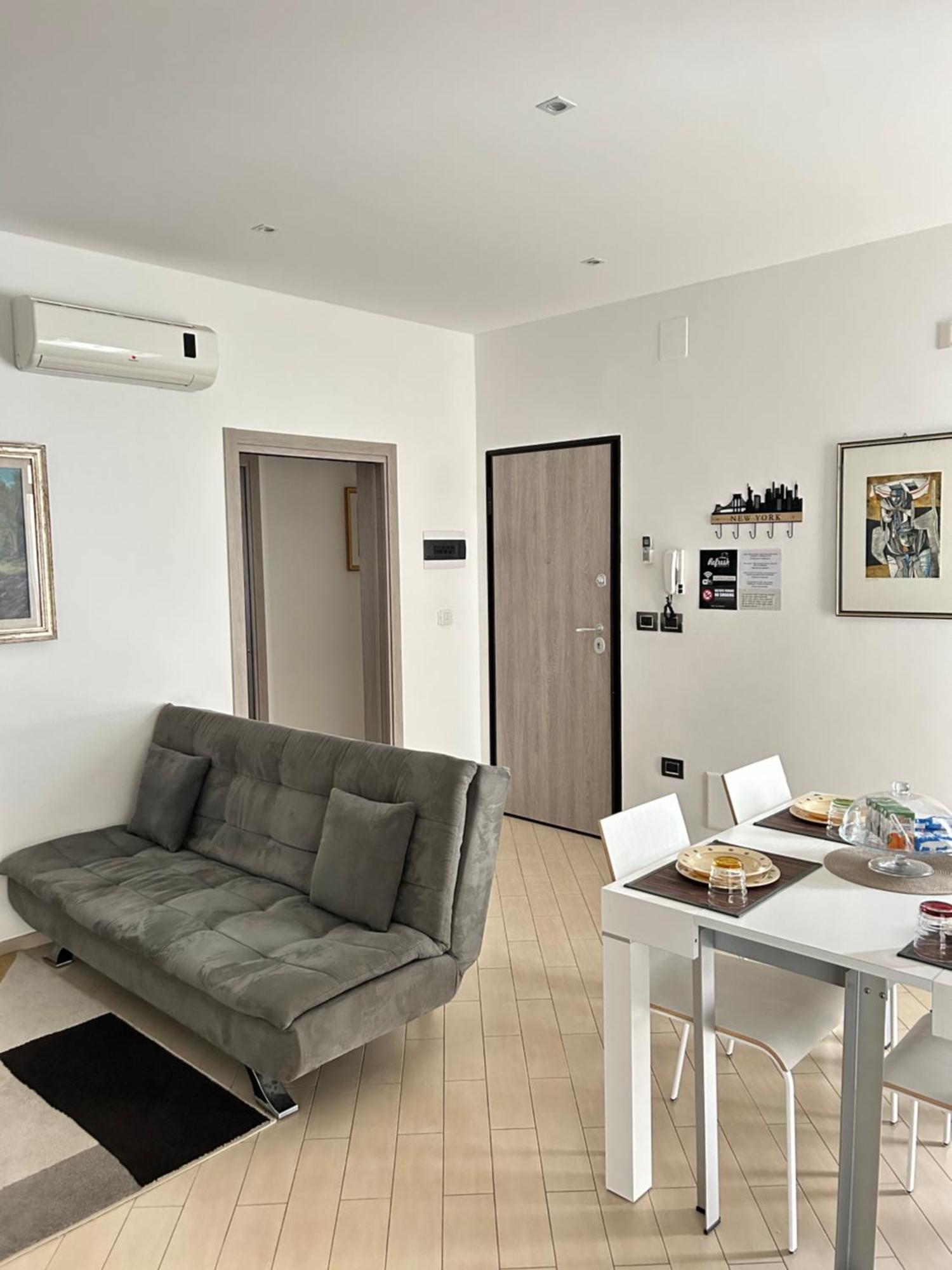 Refresh House Apartment Brindisi Exterior foto